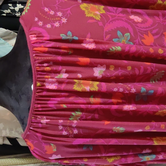 Free People 💗 Berry Combo Pink floral print ruffle accent puff sleeve top - Picture 8 of 10